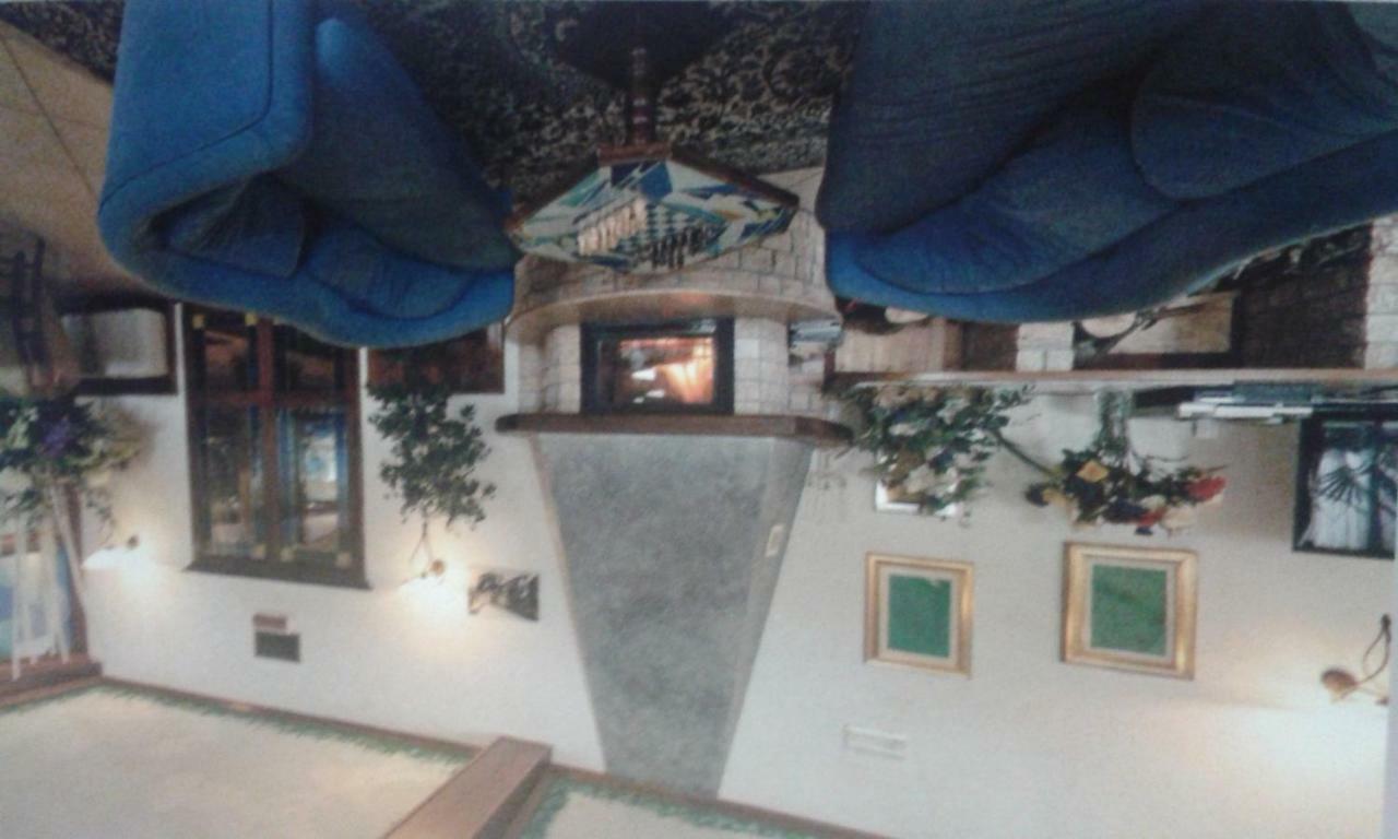 Hotel Cristallo Cerreto Laghi Exterior photo